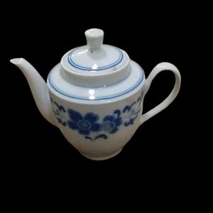 Blue & White Chinese Personal Size Liling China Tea Pot Lid 2 Teapots Available